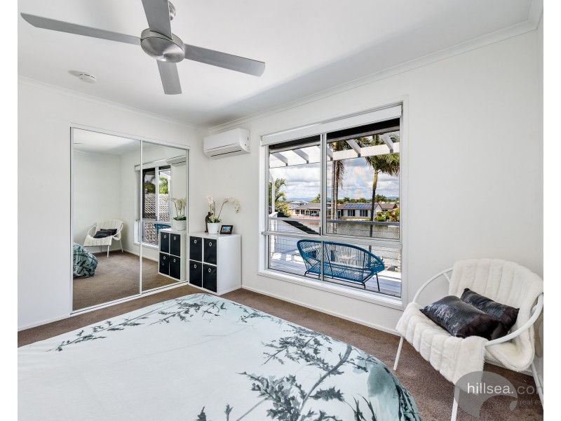 172 Morala Avenue, Runaway Bay QLD 4216