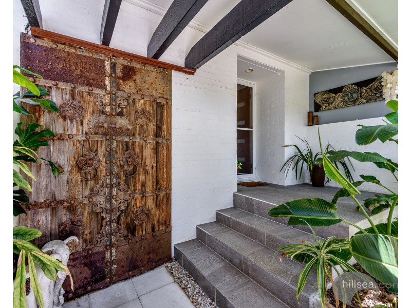 172 Morala Avenue, Runaway Bay QLD 4216