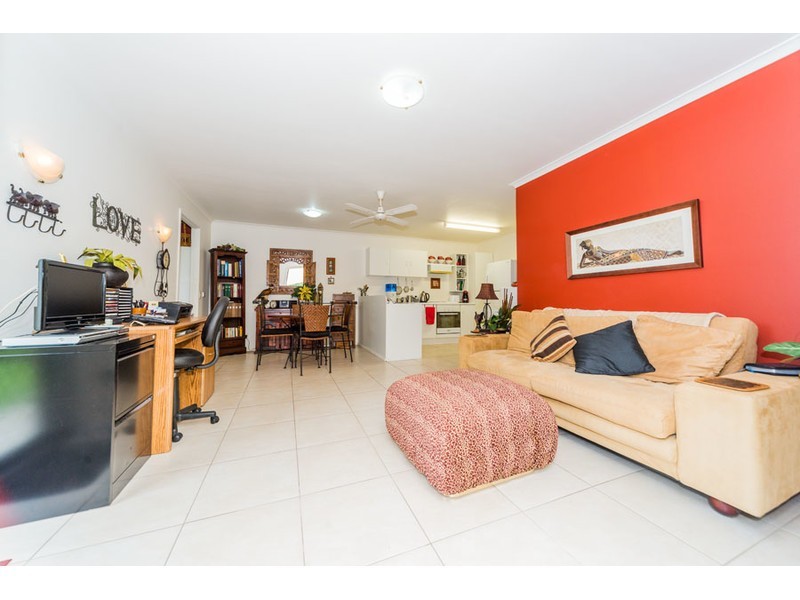 1/1 Kangaroo Avenue, Coombabah QLD 4216