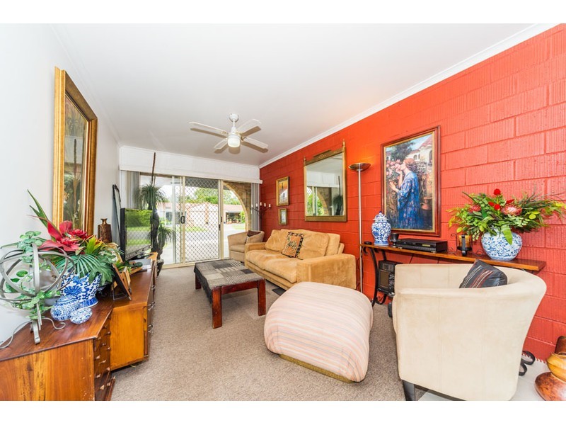 1/1 Kangaroo Avenue, Coombabah QLD 4216