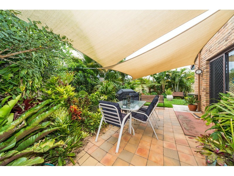 1/1 Kangaroo Avenue, Coombabah QLD 4216