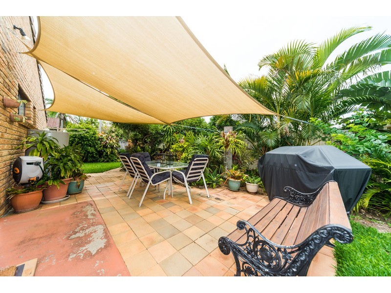 1/1 Kangaroo Avenue, Coombabah QLD 4216