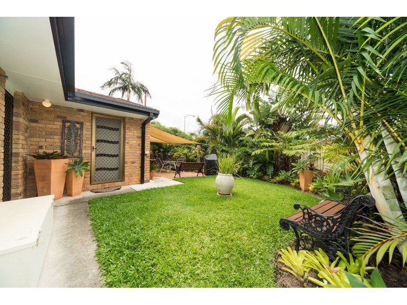 1/1 Kangaroo Avenue, Coombabah QLD 4216
