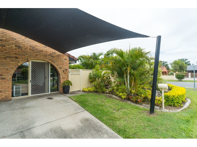 1/1 Kangaroo Avenue, Coombabah QLD 4216