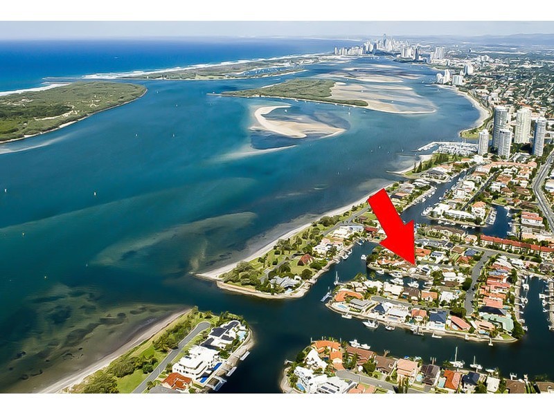 7 Samarai Avenue, Runaway Bay QLD 4216