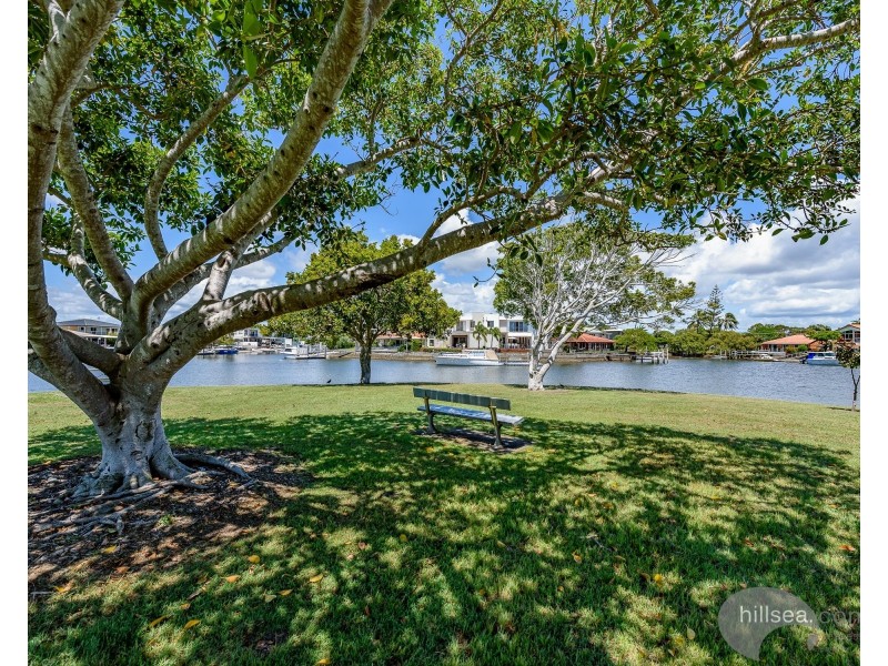 2/9 Taylor Street, Biggera Waters QLD 4216