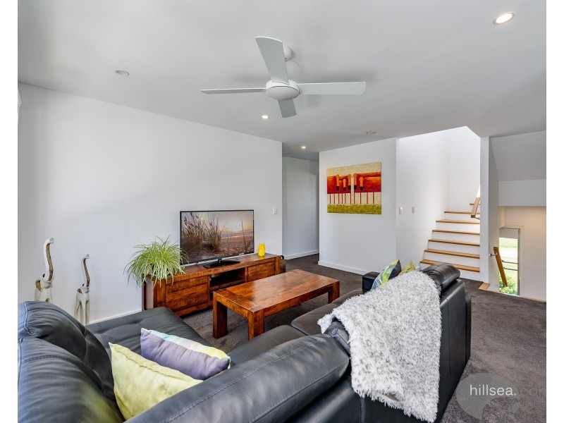 2/20 Ray Street, Runaway Bay QLD 4216