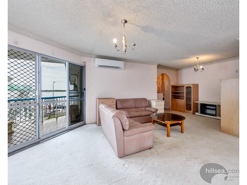 11/294 Marine Parade, Labrador QLD 4215