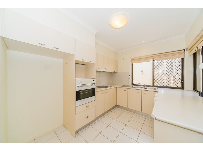 64/76 Bayview Street, Runaway Bay QLD 4216