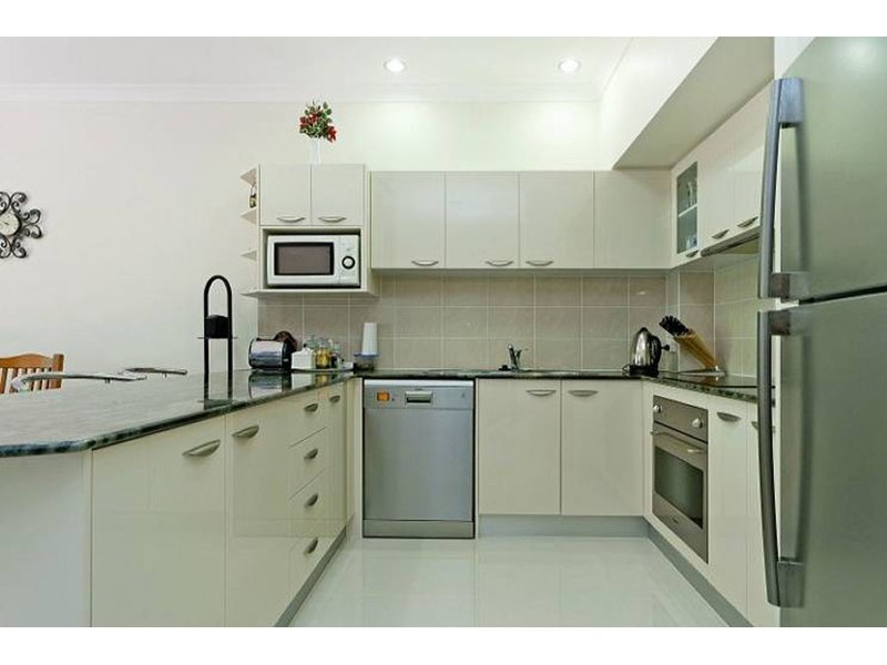 3/60 Caseys Road, Hope Island QLD 4212