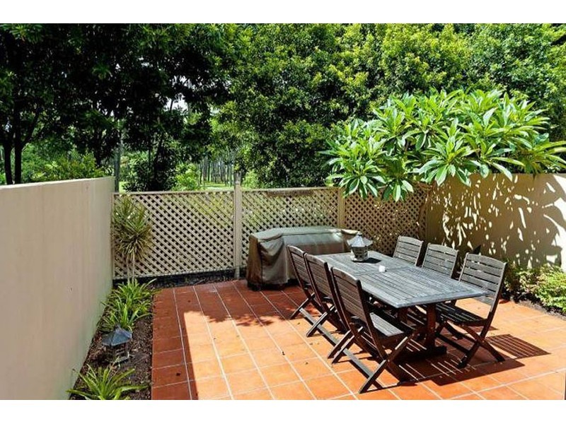 3/60 Caseys Road, Hope Island QLD 4212