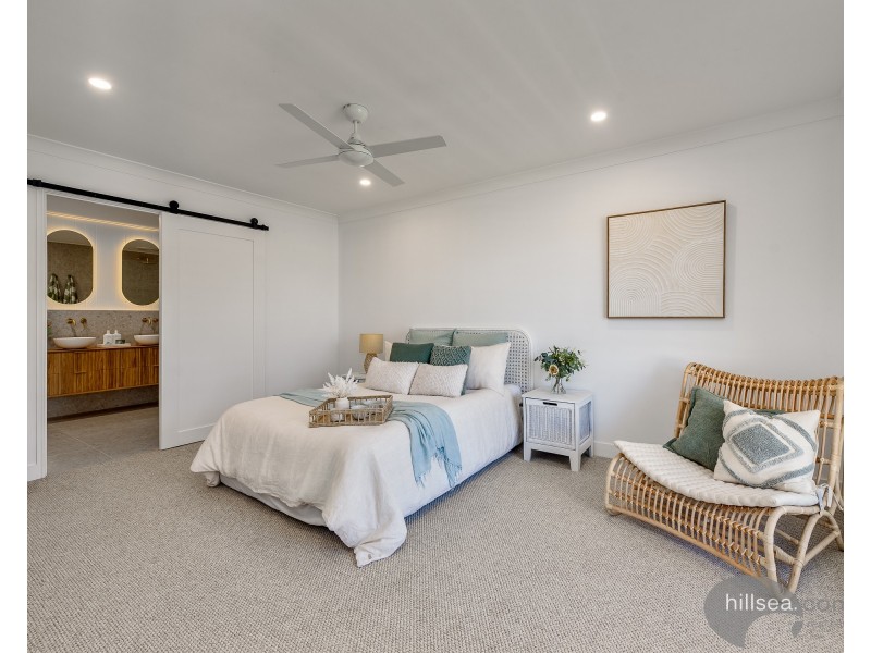 2/12 Thelma Avenue, Biggera Waters QLD 4216