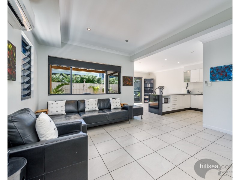 1/40 Bayview Street, Runaway Bay QLD 4216