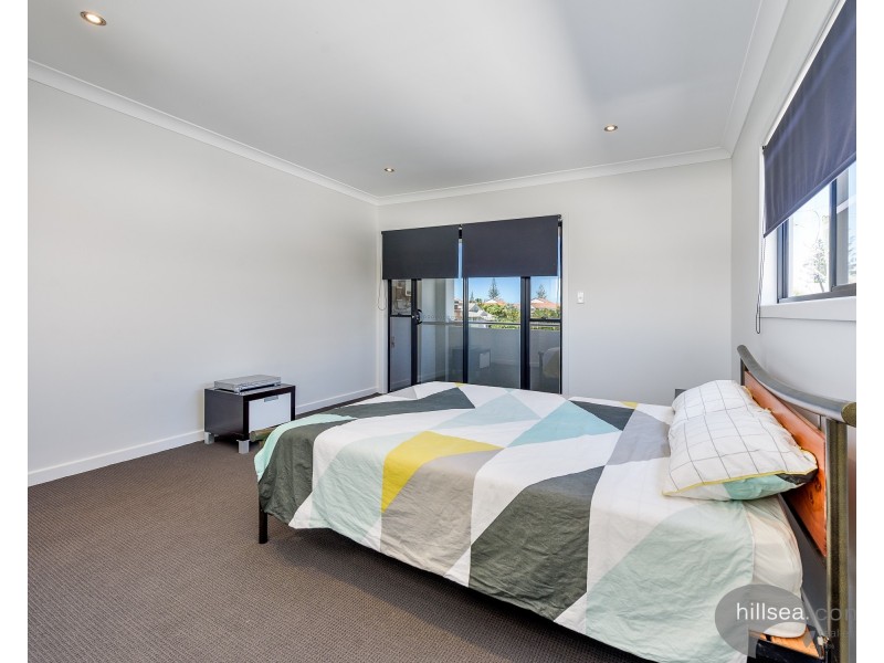 1/40 Bayview Street, Runaway Bay QLD 4216
