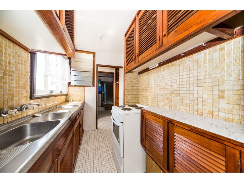 41 Clam Street, Runaway Bay QLD 4216