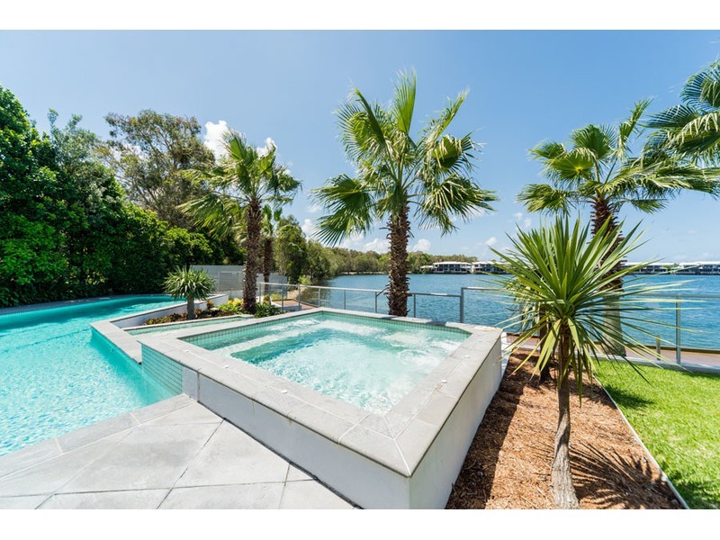 73/181 Lae Drive, Coombabah QLD 4216