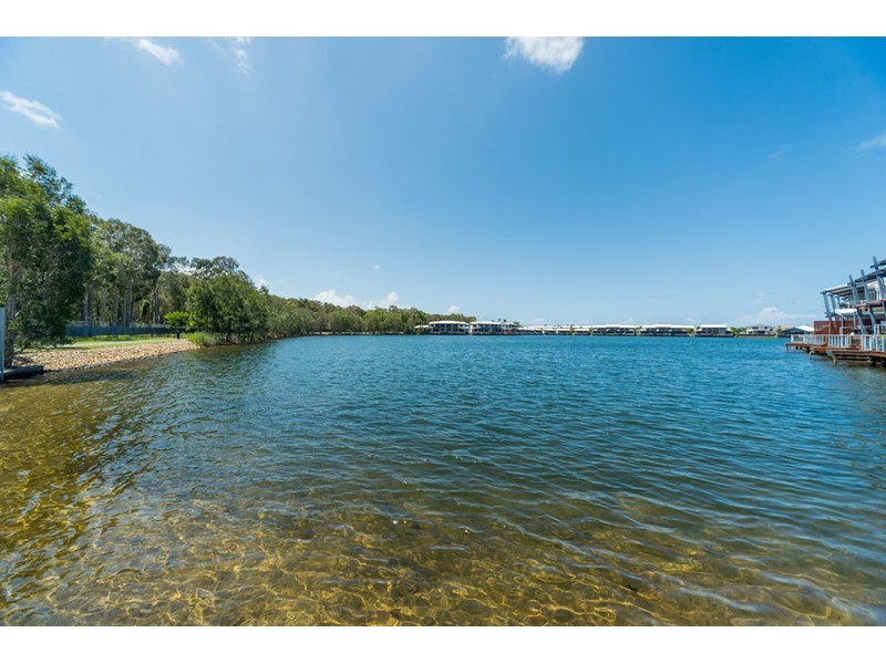 73/181 Lae Drive, Coombabah QLD 4216