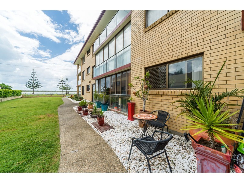 2/406 Marine Parade, Biggera Waters QLD 4216