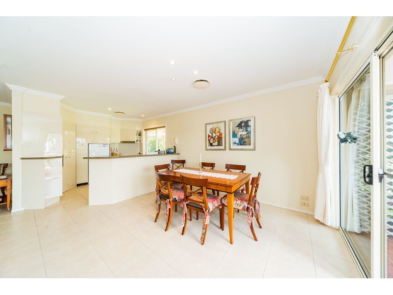 42/76 Bayview Street, Runaway Bay QLD 4216