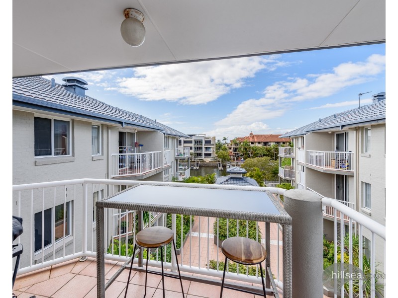 31/75-77 Bayview Street, Runaway Bay QLD 4216
