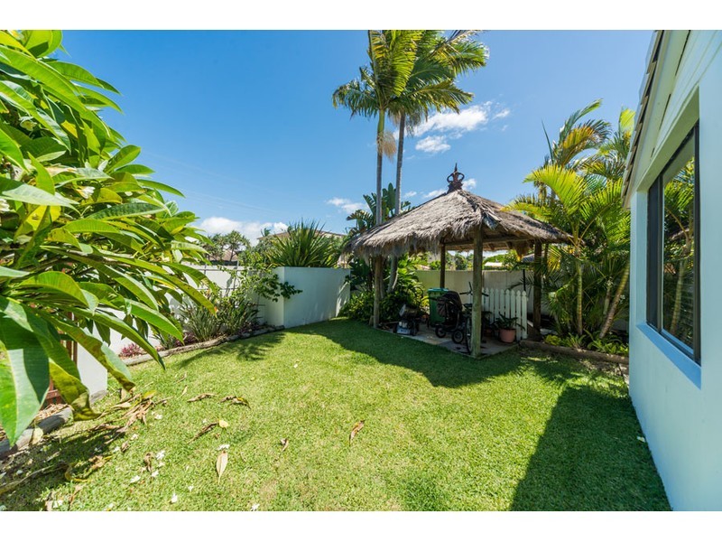 7 Jennifer Avenue, Runaway Bay QLD 4216