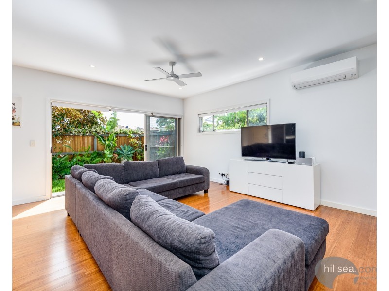 1/20 Ray Street, Runaway Bay QLD 4216
