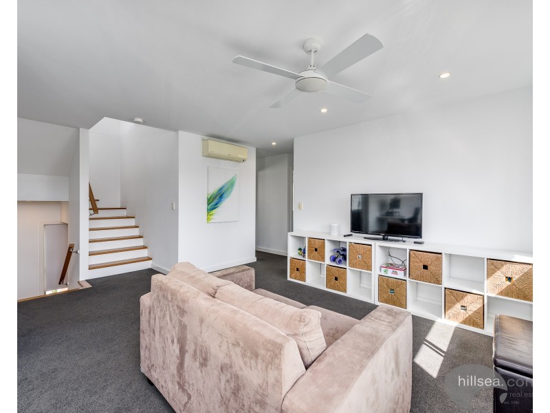 1/20 Ray Street, Runaway Bay QLD 4216