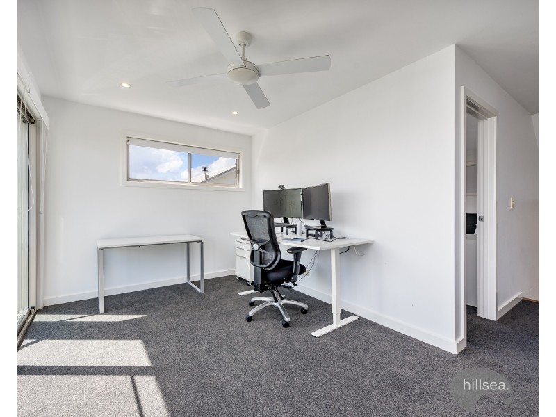 1/20 Ray Street, Runaway Bay QLD 4216