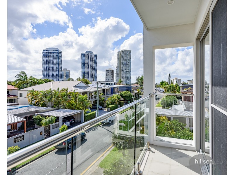 1/20 Ray Street, Runaway Bay QLD 4216