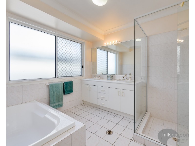 484 Oxley Drive, Runaway Bay QLD 4216