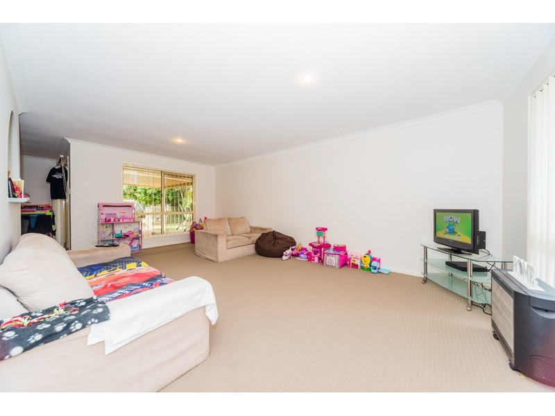 127 Sidney Nolan Drive, Coombabah QLD 4216