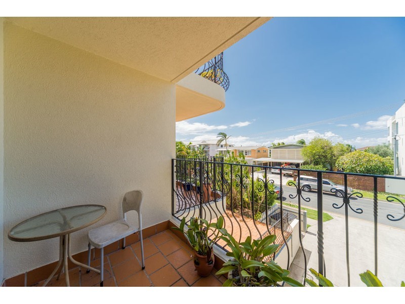 6/12 Canal Avenue, Runaway Bay QLD 4216