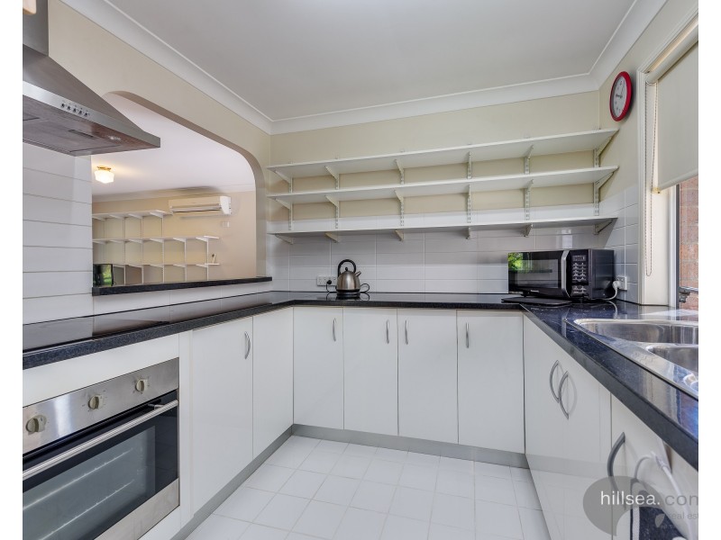 1/27 Ashbourne Terrace, Biggera Waters QLD 4216