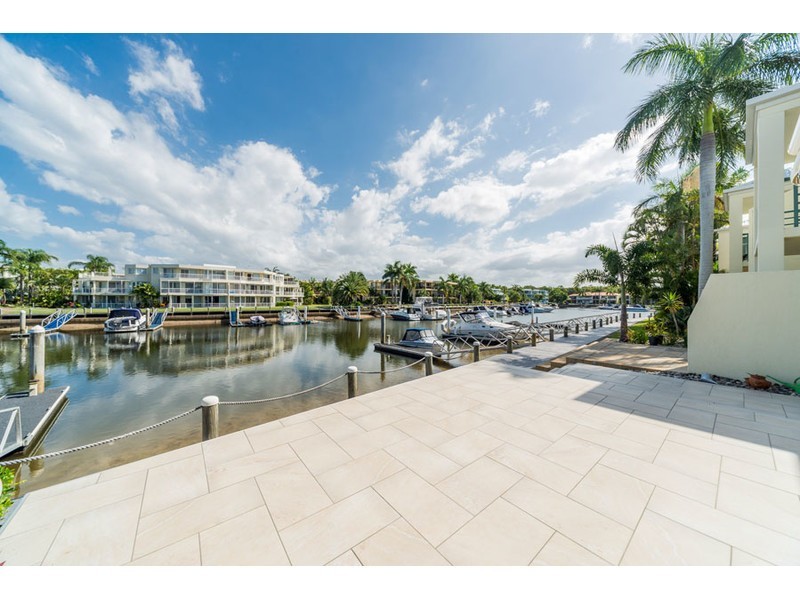 14/3 Lee Road, Runaway Bay QLD 4216