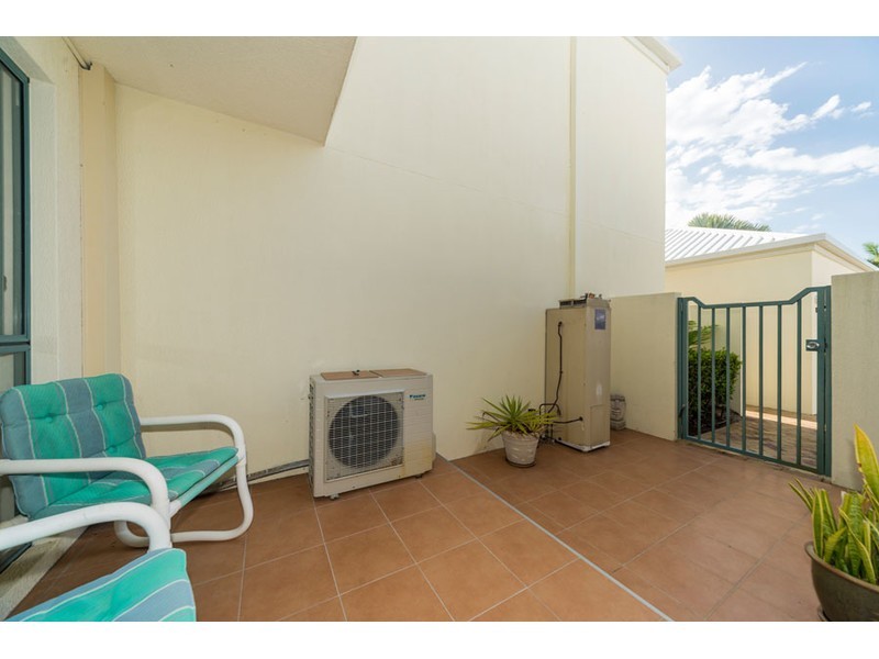 14/3 Lee Road, Runaway Bay QLD 4216
