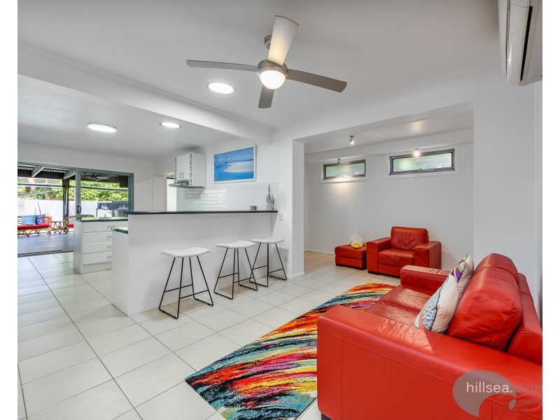 63 Nalkari Street, Coombabah QLD 4216