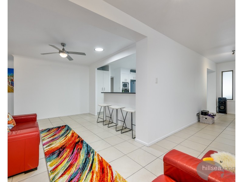 63 Nalkari Street, Coombabah QLD 4216