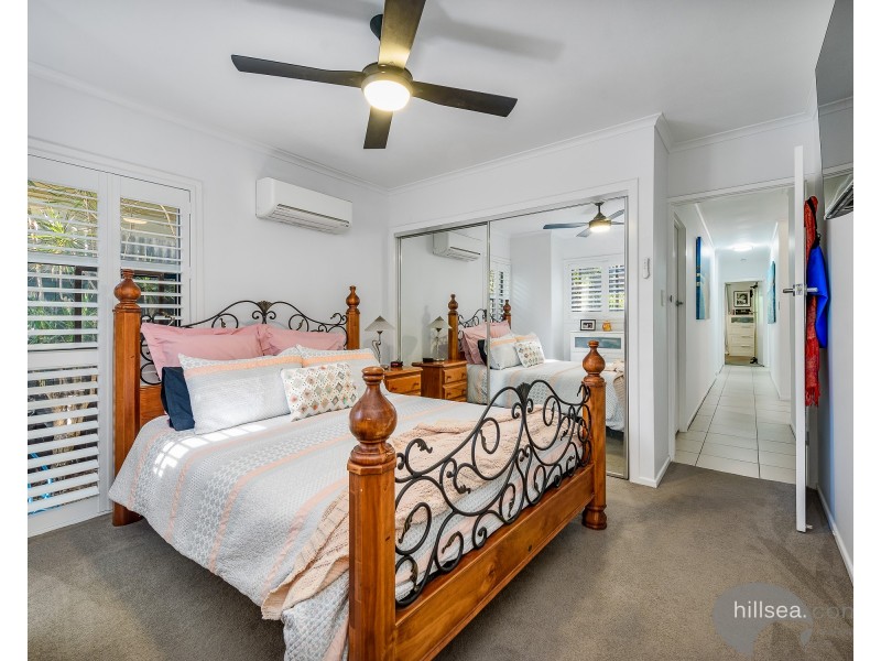 63 Nalkari Street, Coombabah QLD 4216