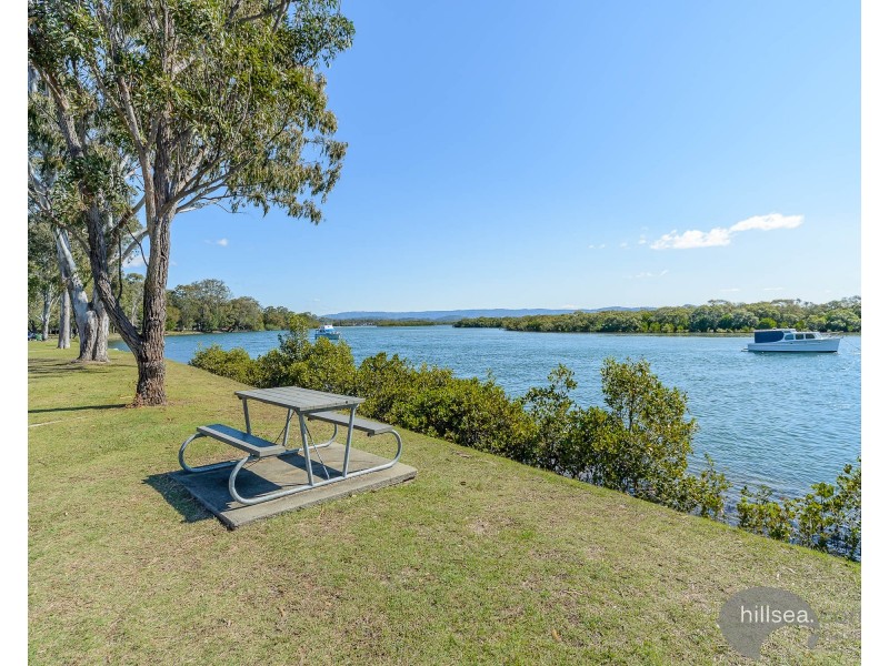 63 Nalkari Street, Coombabah QLD 4216