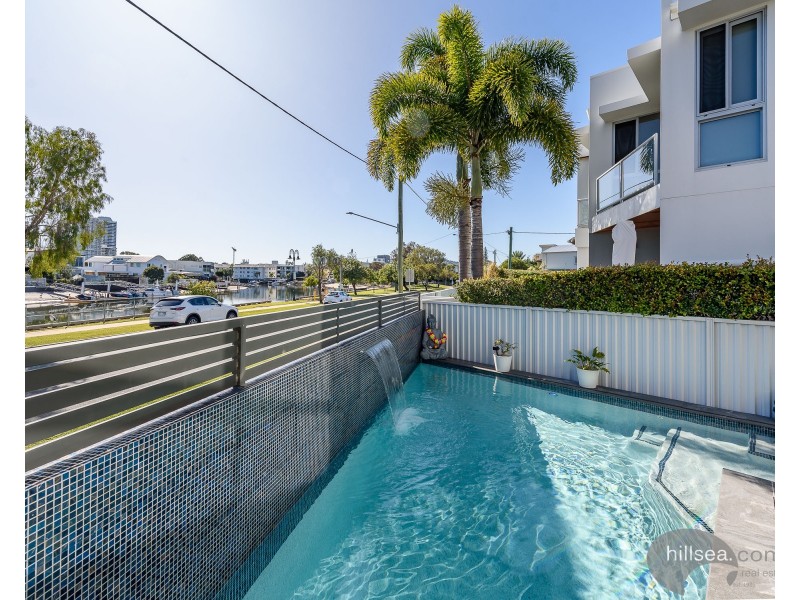 1/26 Burrows Street, Biggera Waters QLD 4216