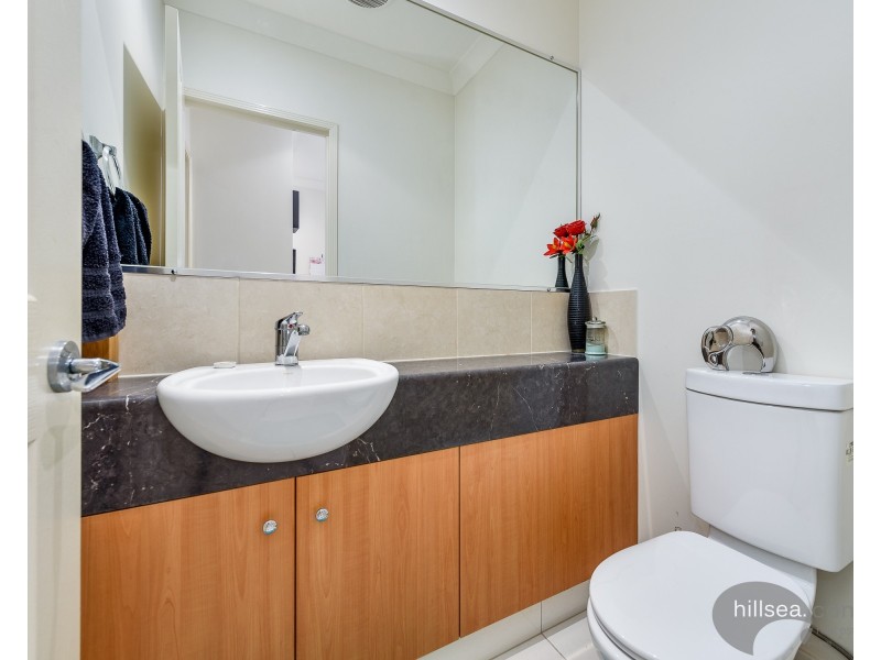 2/9 Jasmine Avenue, Hollywell QLD 4216