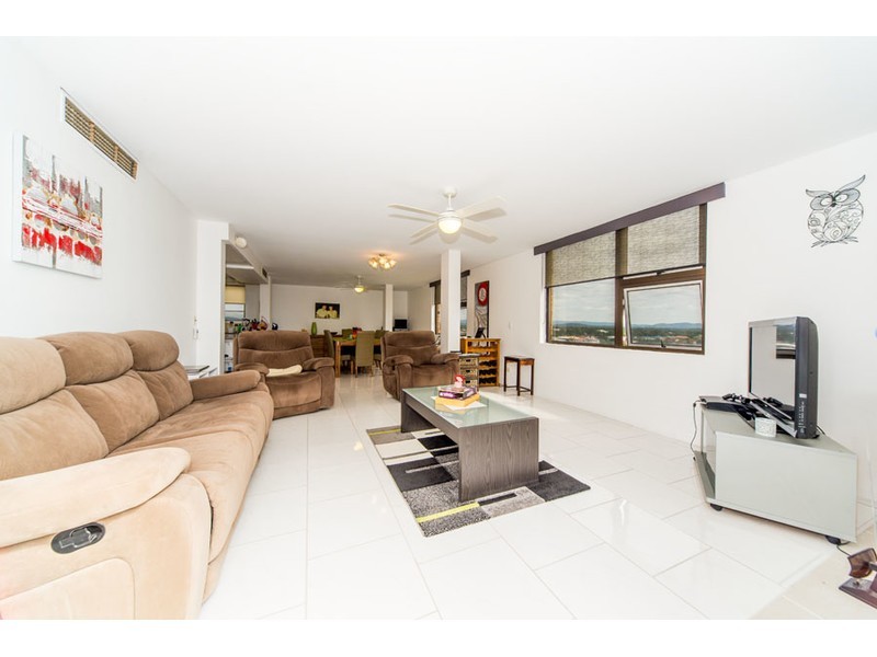 34/72 Marine Parade, Southport QLD 4215