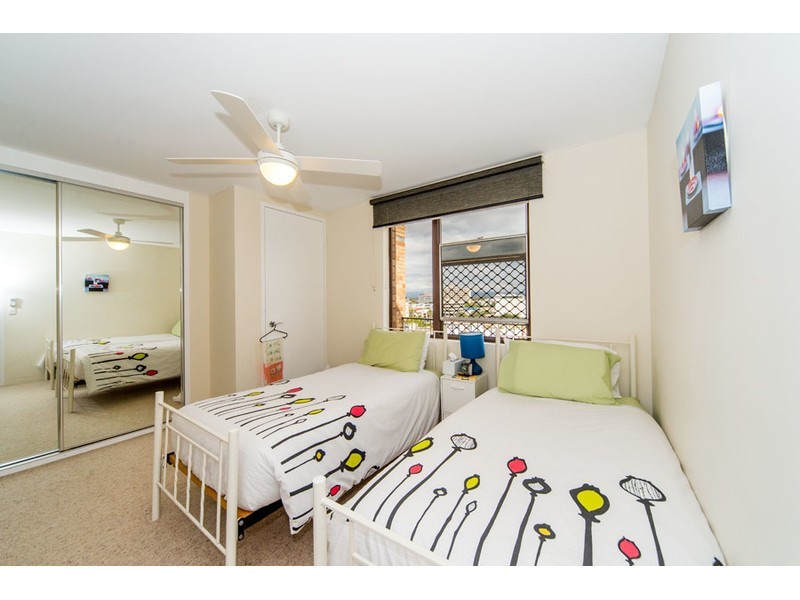 34/72 Marine Parade, Southport QLD 4215