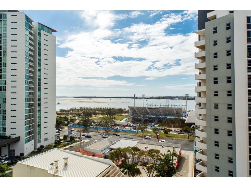 34/72 Marine Parade, Southport QLD 4215