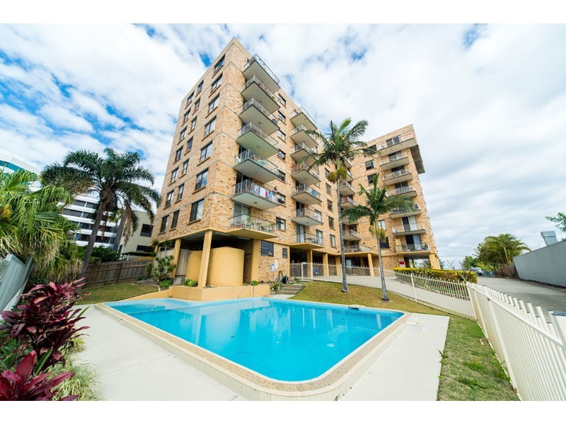 34/72 Marine Parade, Southport QLD 4215