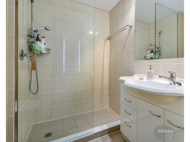 25/15 Brighton Street, Biggera Waters QLD 4216