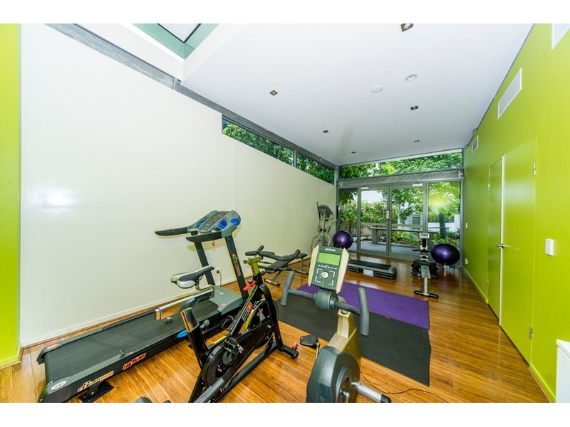 T26/20-28 Bayview Street, Runaway Bay QLD 4216