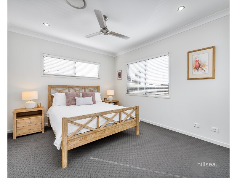 42 Stradbroke Street, Biggera Waters QLD 4216