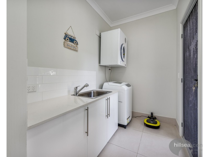 42 Stradbroke Street, Biggera Waters QLD 4216