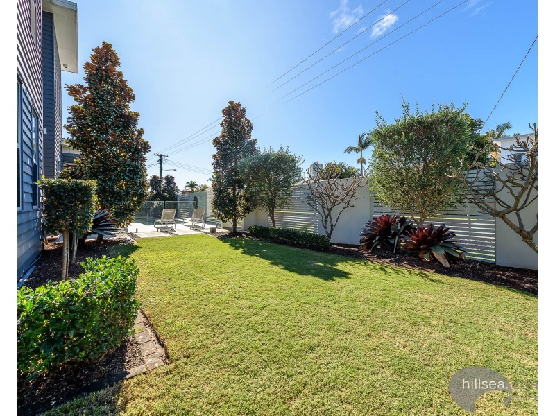 42 Stradbroke Street, Biggera Waters QLD 4216